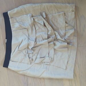 NWT BCBG Skirt. Size 8. Retails $175!